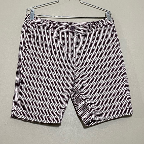 Loft Ann Taylor  burgundy and white Shorts size 8P - Picture 1 of 7